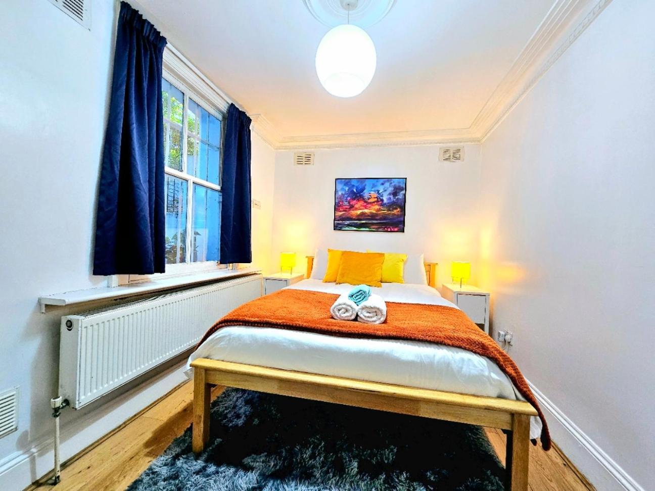 Spacious & Cosy 2 Bedroom Home Plus 2 Sofa-Beds With Private Entrance And Back Patio, 3 Min Walk To Earl'S Court Station Londen Buitenkant foto